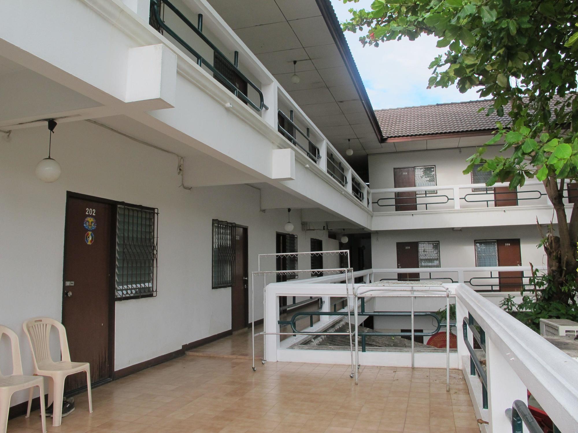 Neo Court Hotel Chiang Mai Buitenkant foto